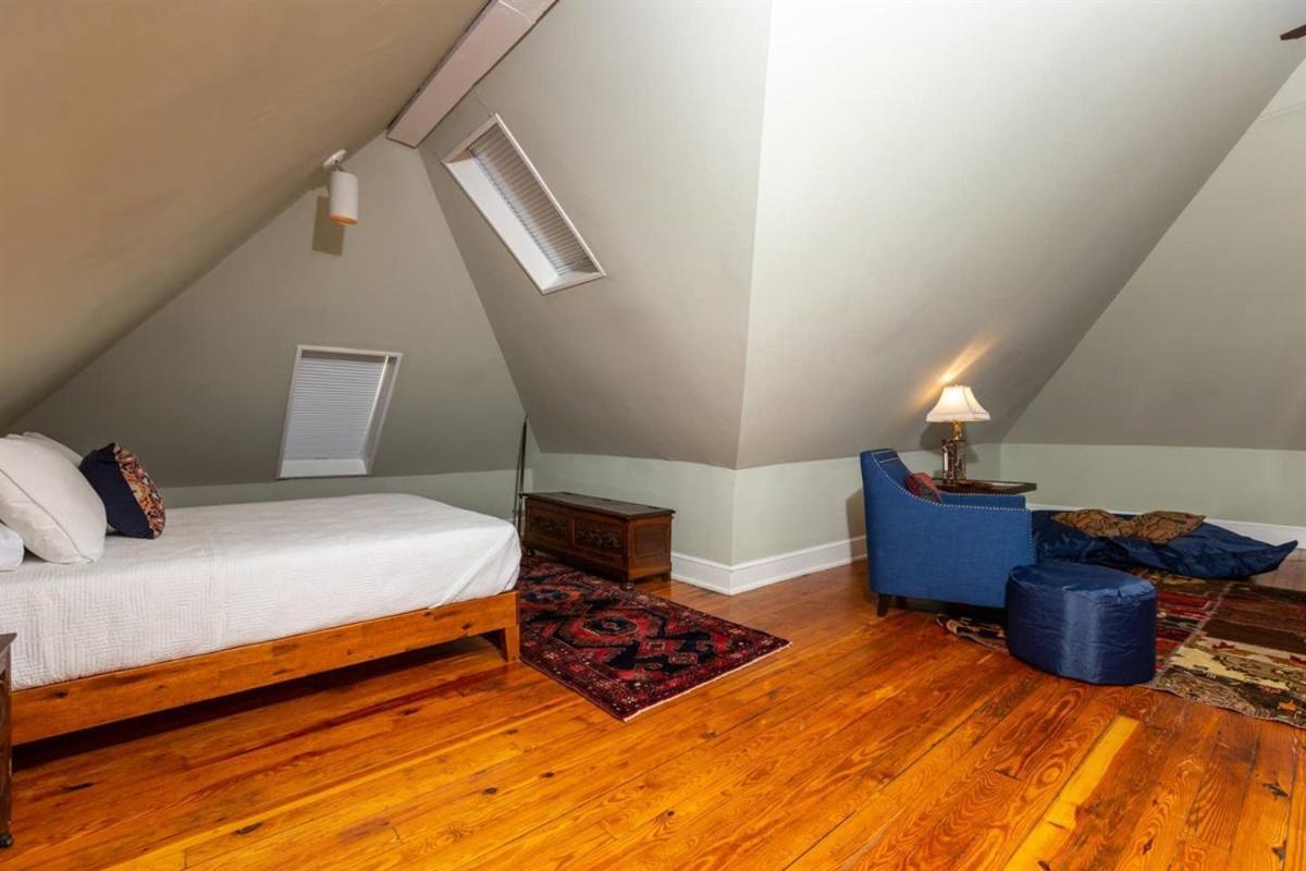 Renowned Historic Home Downtownacross From Park Winston-Salem Exteriör bild