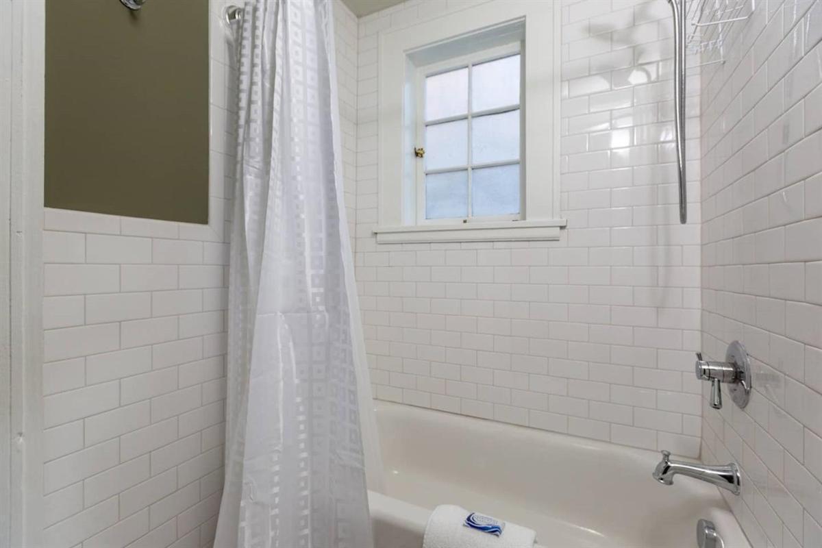 Renowned Historic Home Downtownacross From Park Winston-Salem Exteriör bild