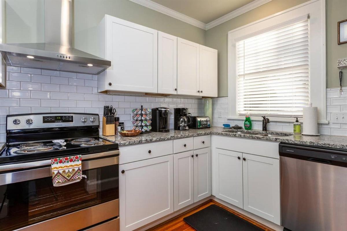 Renowned Historic Home Downtownacross From Park Winston-Salem Exteriör bild