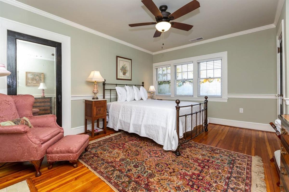 Renowned Historic Home Downtownacross From Park Winston-Salem Exteriör bild